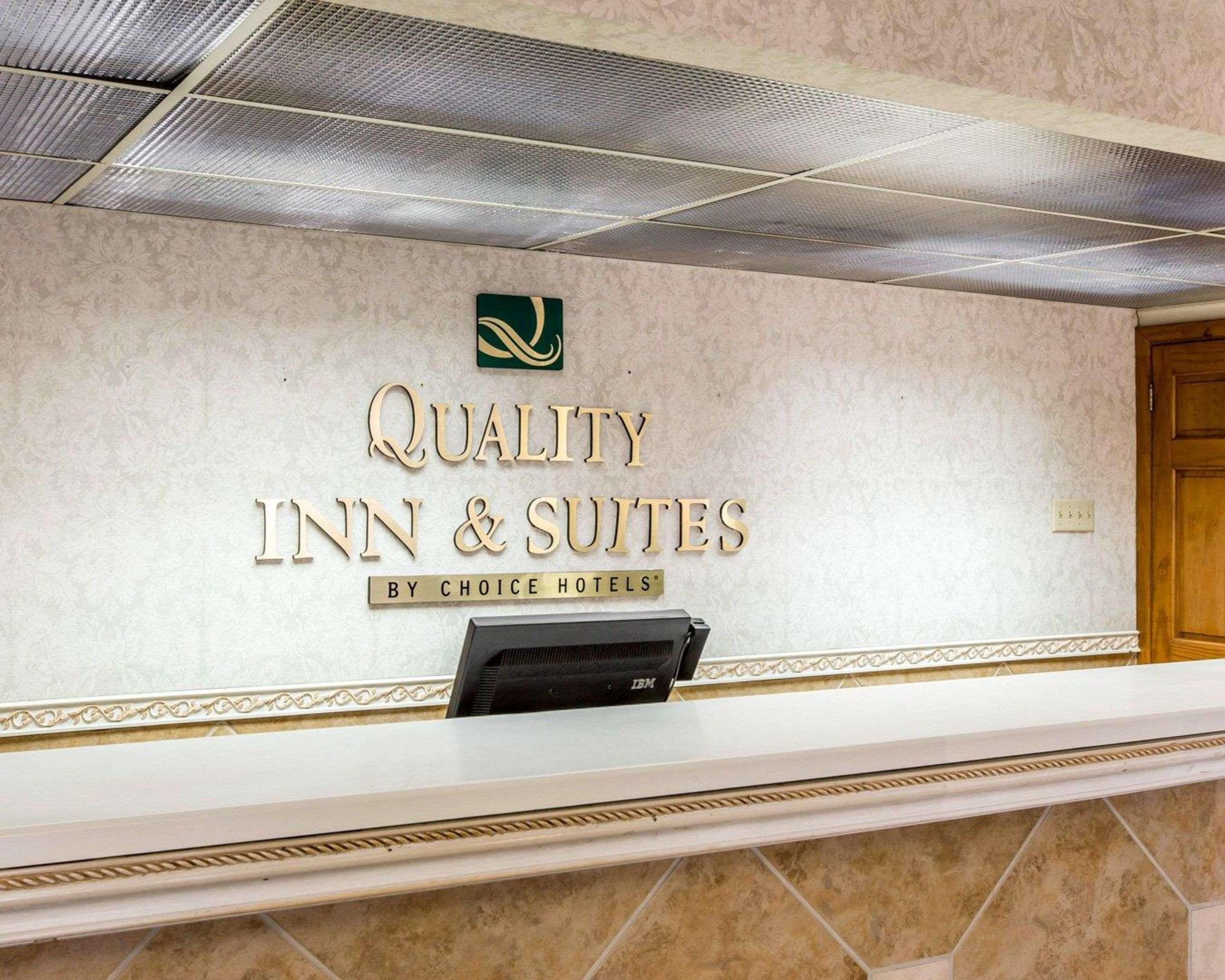 Quality Inn & Suites Waycross Bagian luar foto