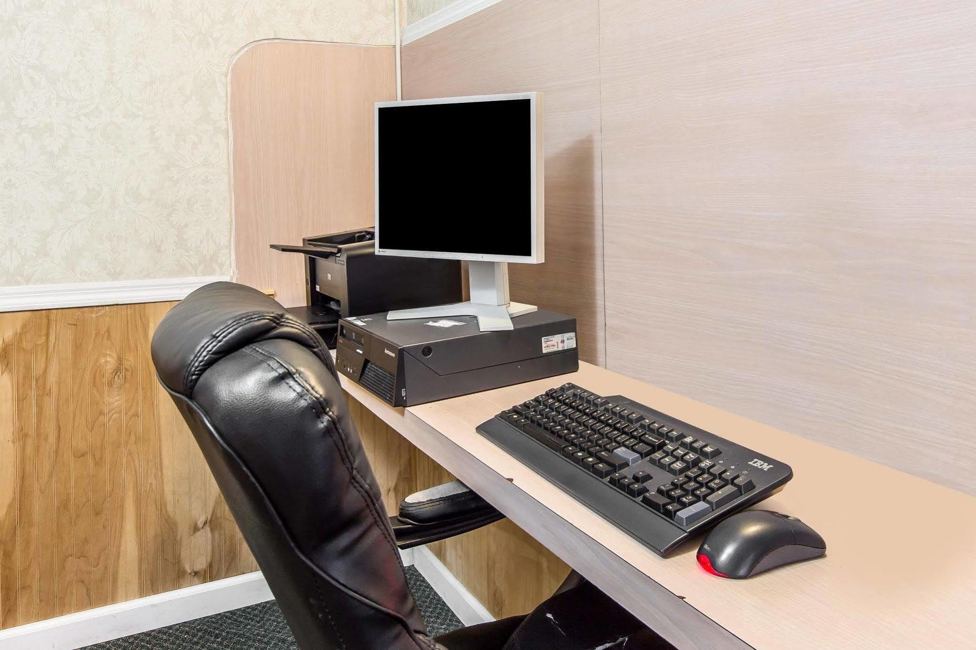 Quality Inn & Suites Waycross Bagian luar foto